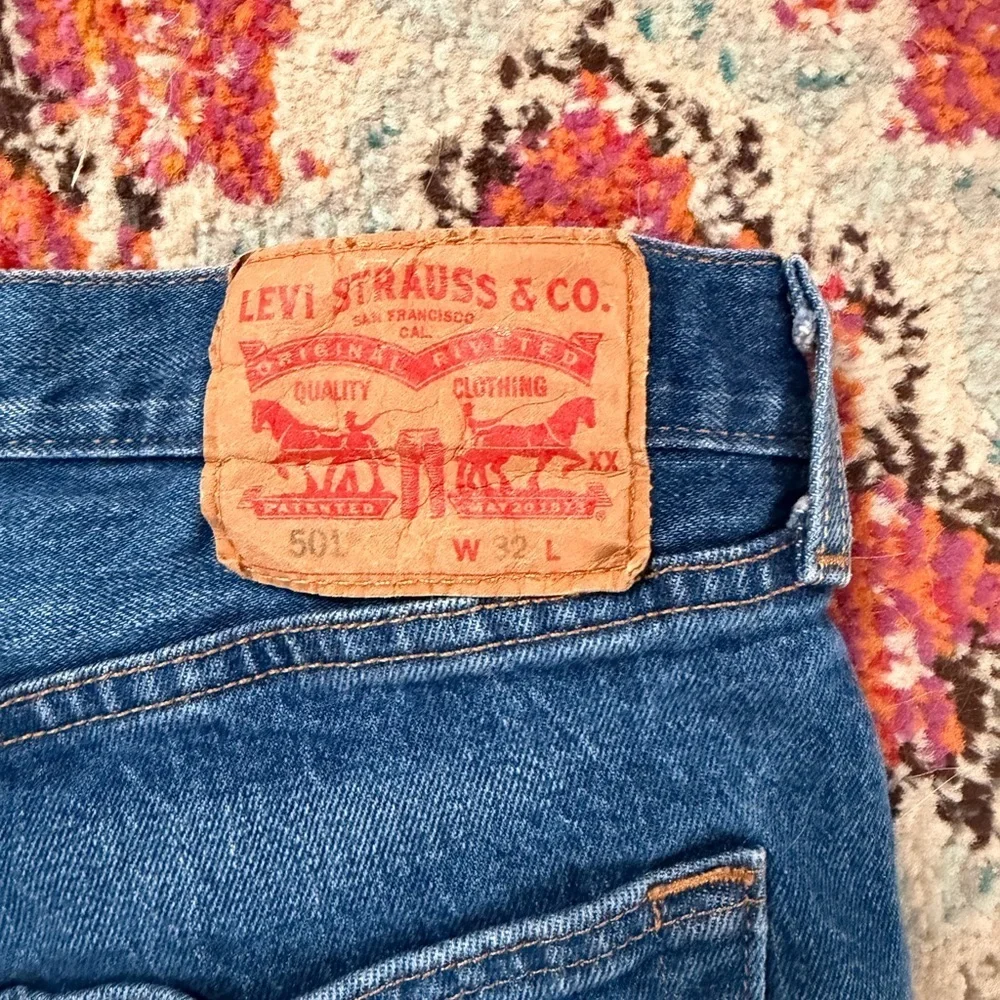 Levis very good